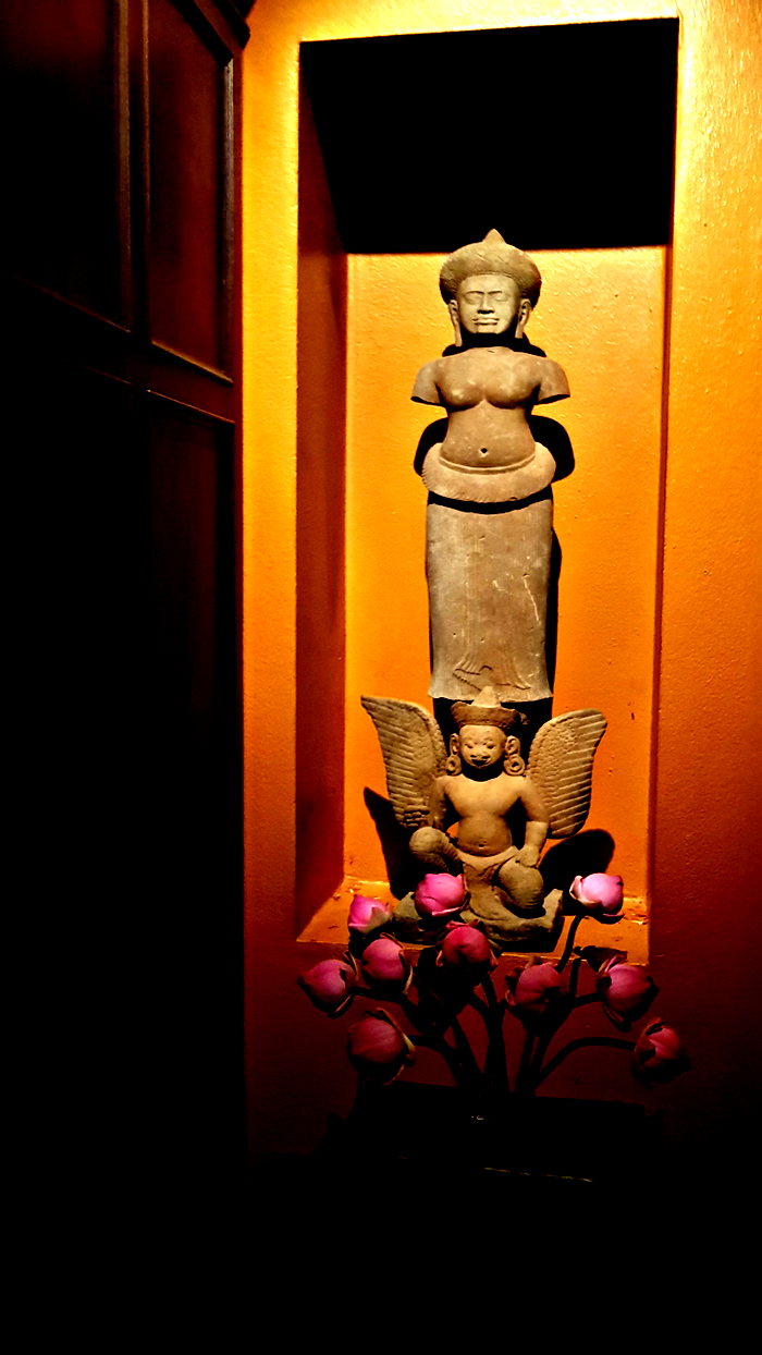 #khmer #Sandstone #statue #antiquebuddha #antiquebuddhas